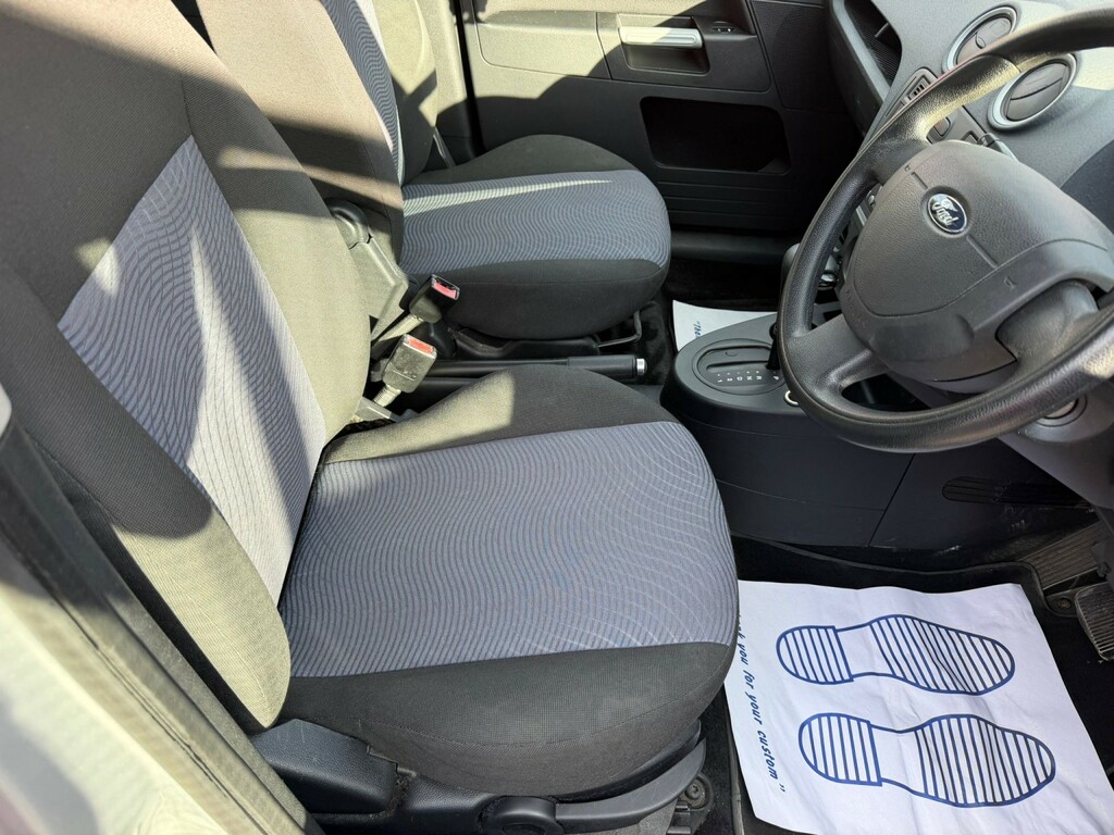 Ford Fusion 1.6 Zetec Silver #13