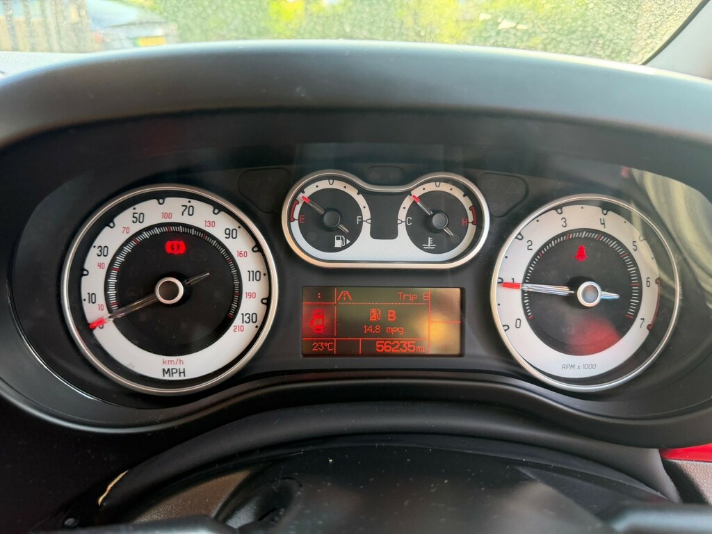 Fiat 500L 1.6L Trekking White #22