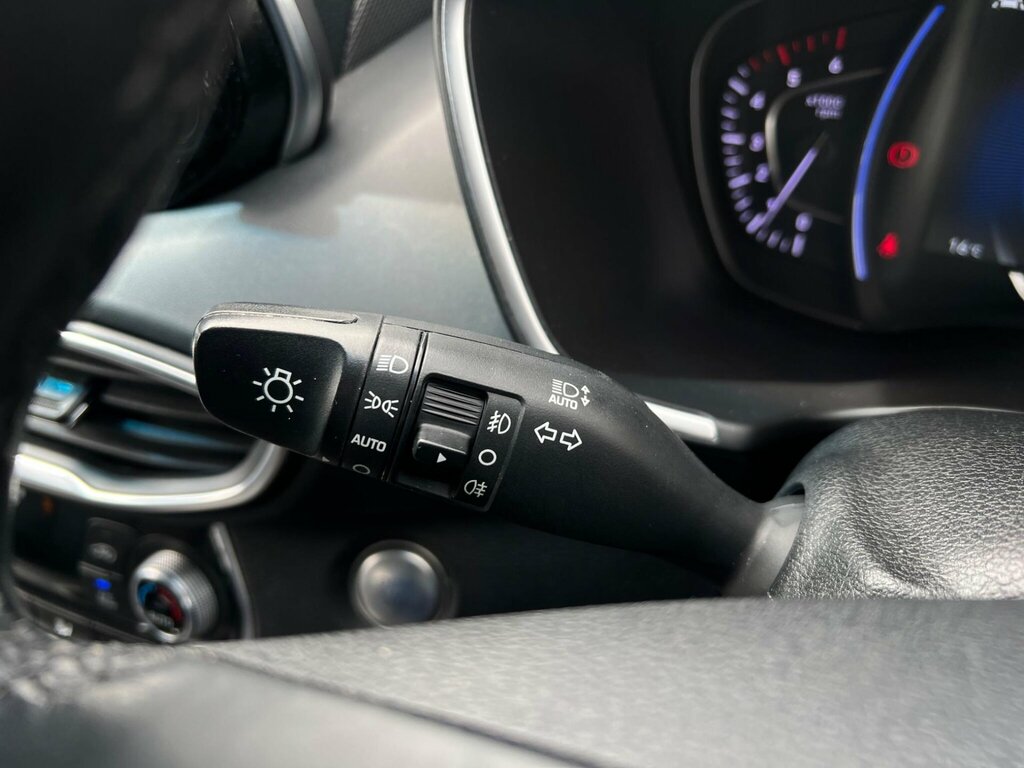 Hyundai Santa Fe Crdi Premium Se White #66