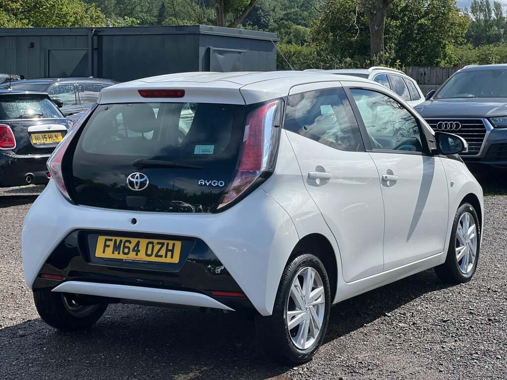Toyota Aygo 1.0 Vvt-i X-pression Euro 5 Euro 5 White #6