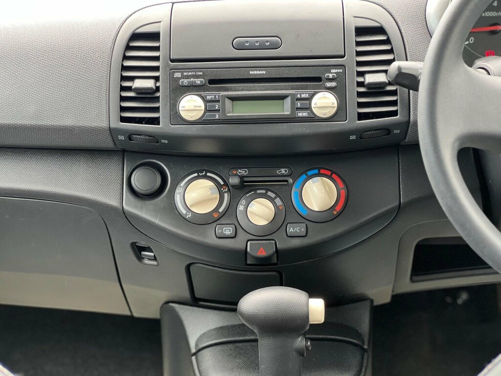 Nissan Micra Acenta Beige #40