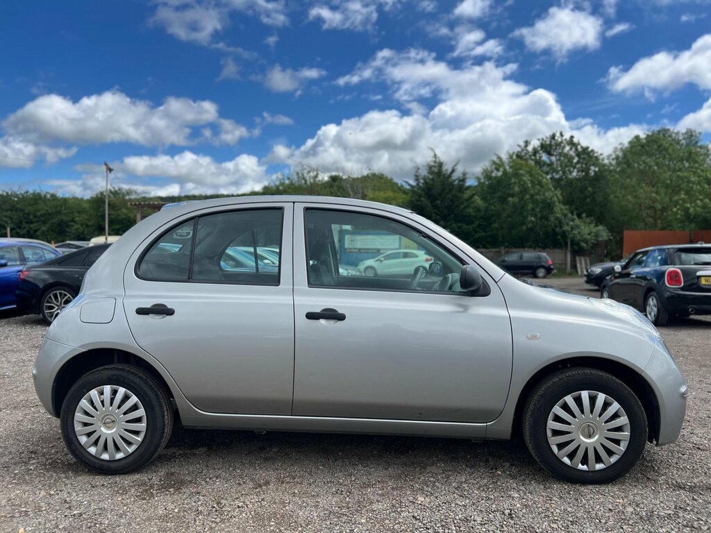 Nissan Micra Acenta Beige #10