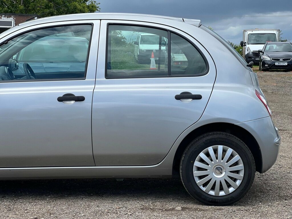 Nissan Micra Acenta Beige #17