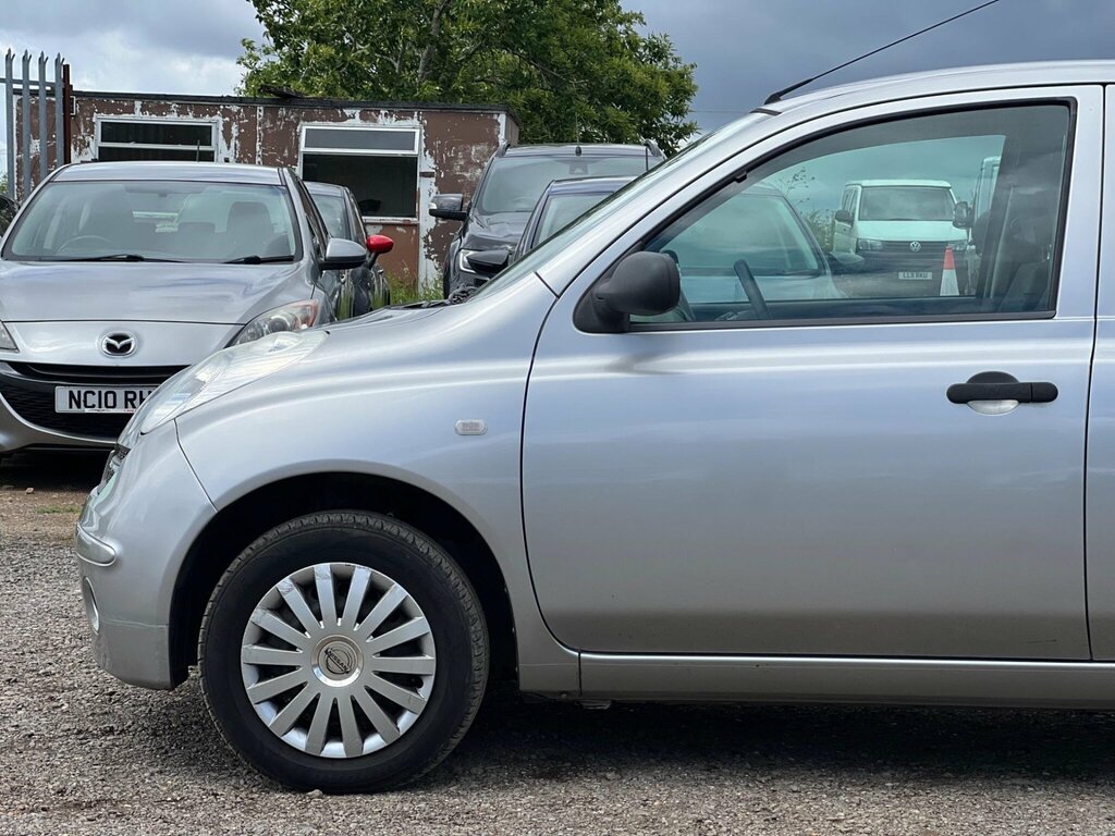 Nissan Micra Acenta Beige #16