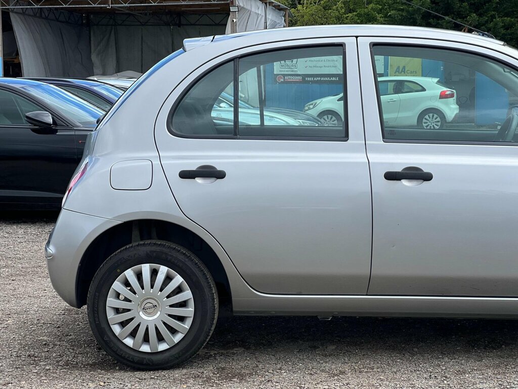 Nissan Micra Acenta Beige #12