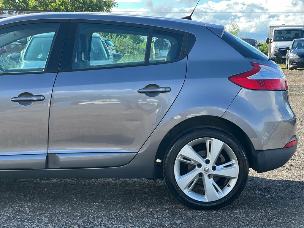 Renault Megane Expression Plus Black #17