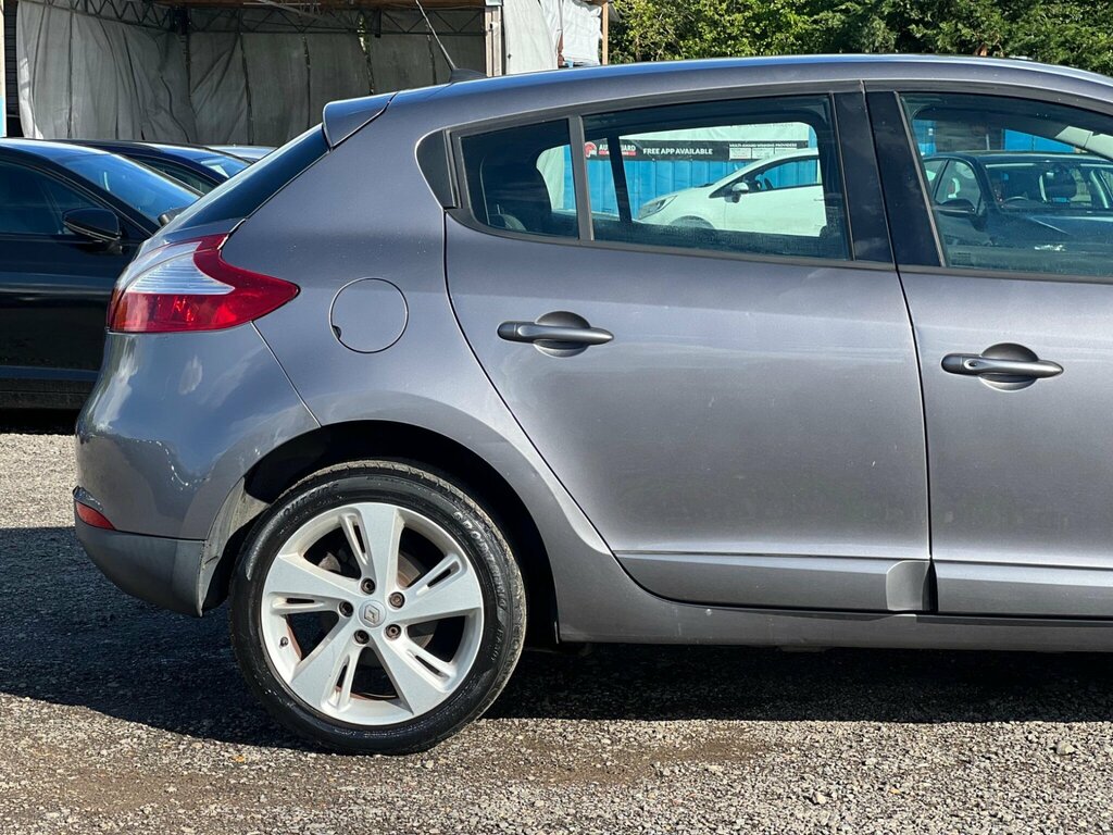 Renault Megane Expression Plus Black #12