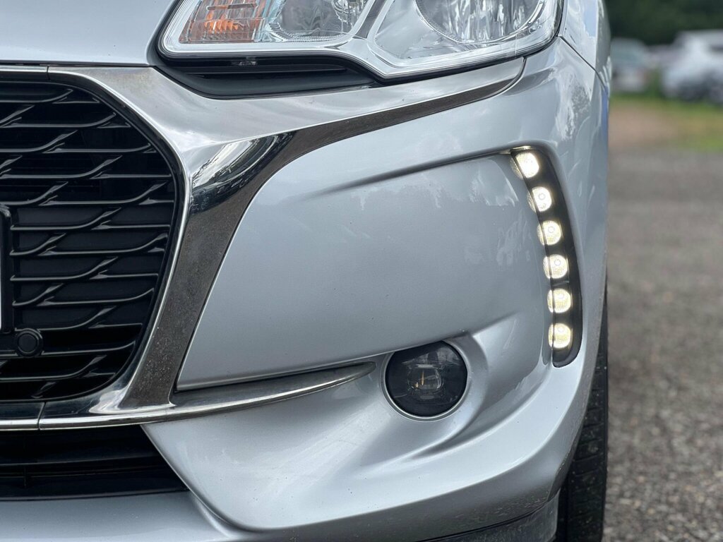 DS DS 3 Puretech Connected Chic White #21