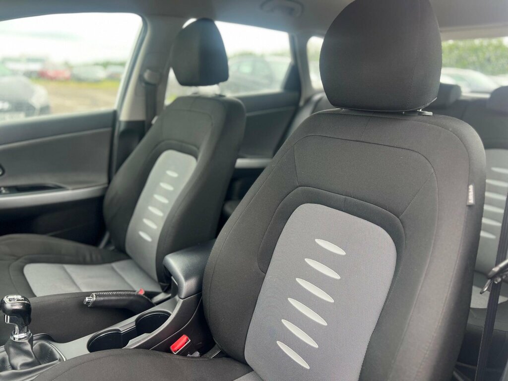Kia Ceed Estate 1.6 Silver #36