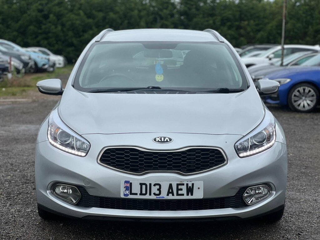 Kia Ceed 1.6 Crdi Ecodynamics 2 Sportswagon Euro 5 Ss Silver #3
