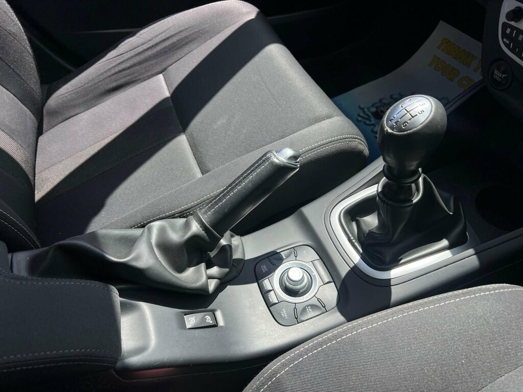Renault Megane White #34