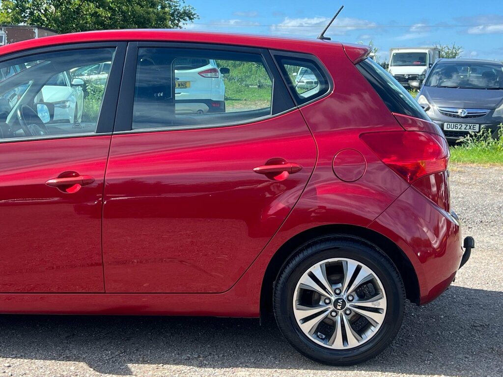 Kia Venga 1.4 Crdi 2 Euro 6 Red #5