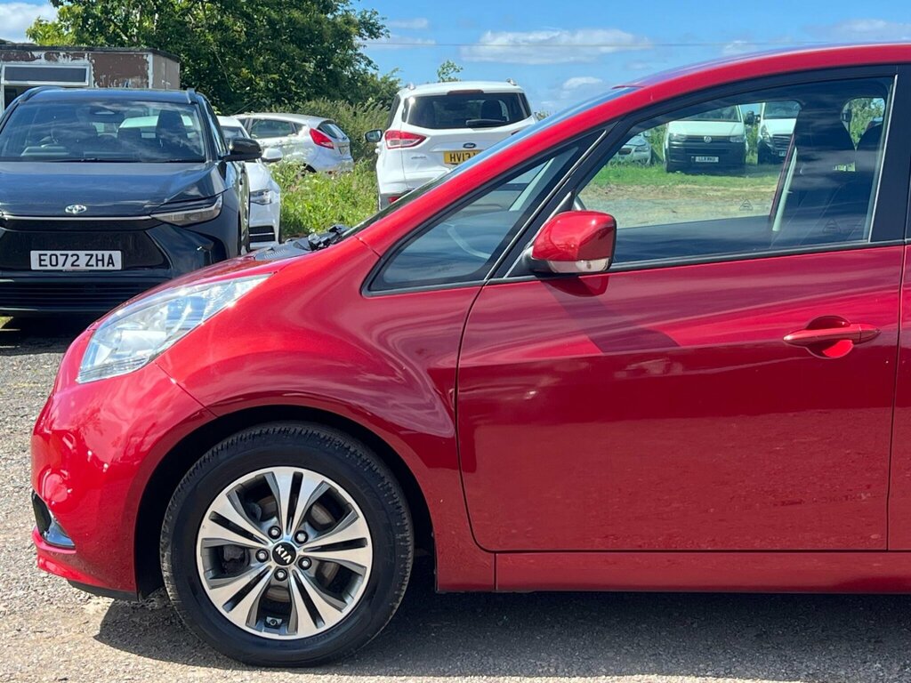 Kia Venga 1.4 Crdi 2 Euro 6 Red #4