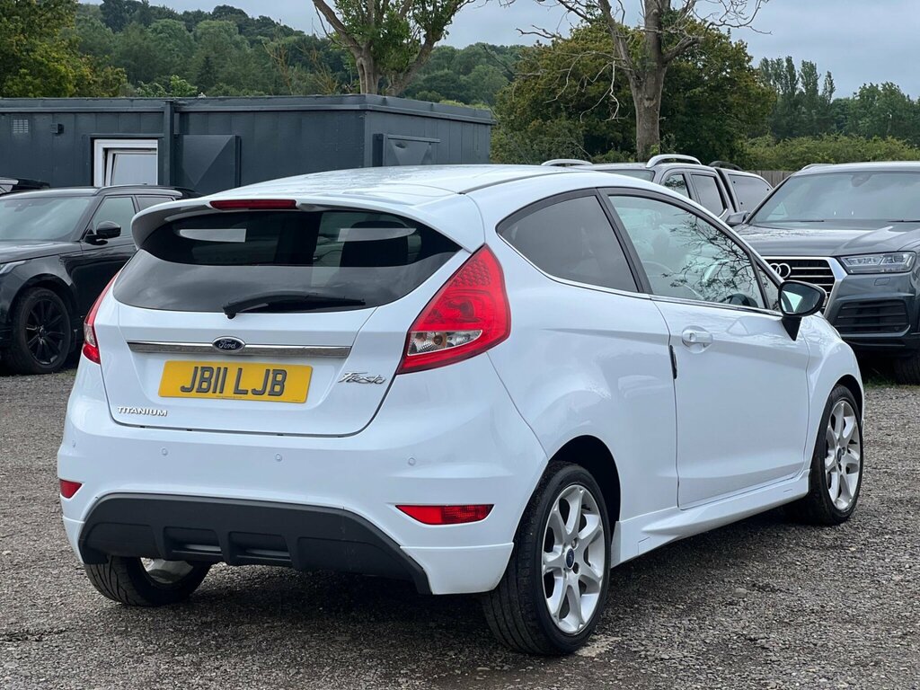 Ford Fiesta 1.4 Titanium White #6