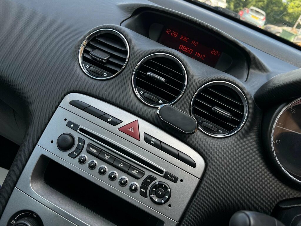 Peugeot 308 Black #51