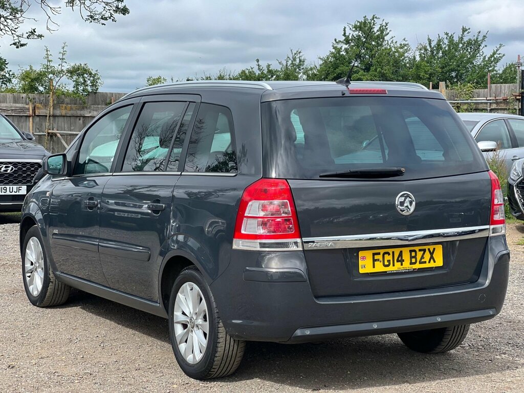 Vauxhall Zafira Exclusiv Red #7