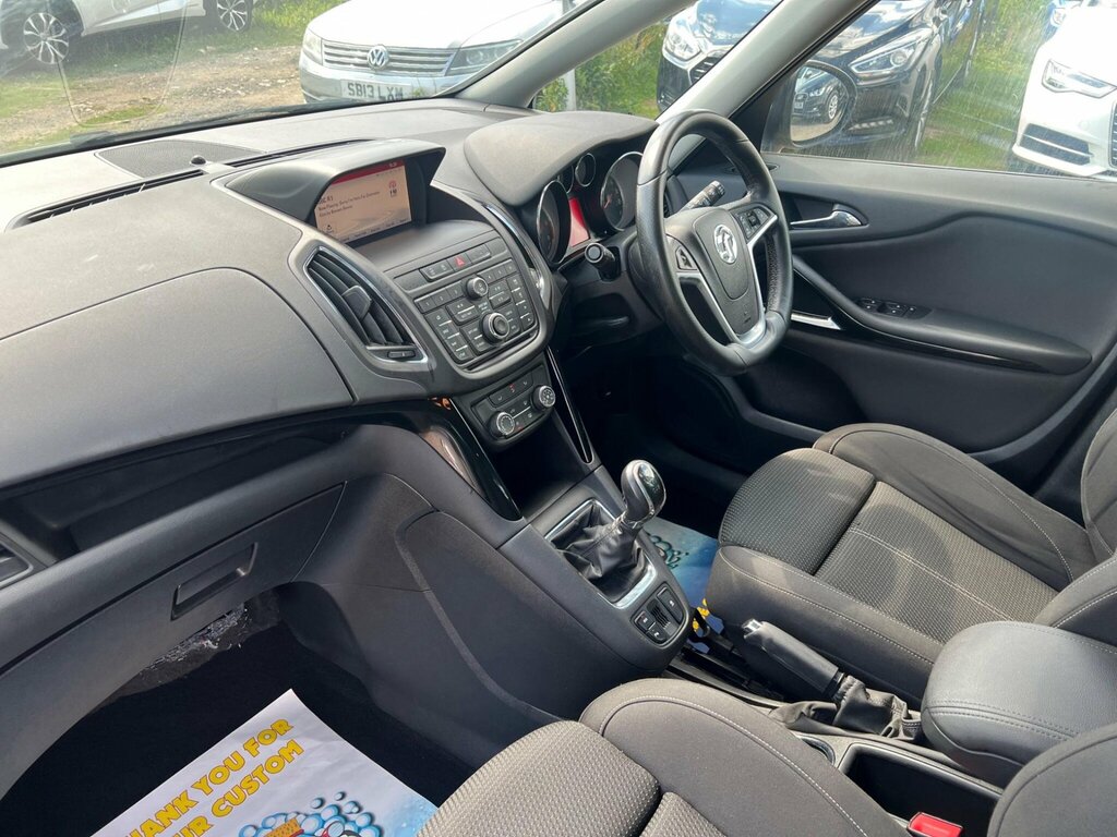 Vauxhall Zafira Tourer Grey #32