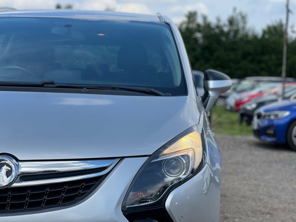 Vauxhall Zafira Tourer Grey #14