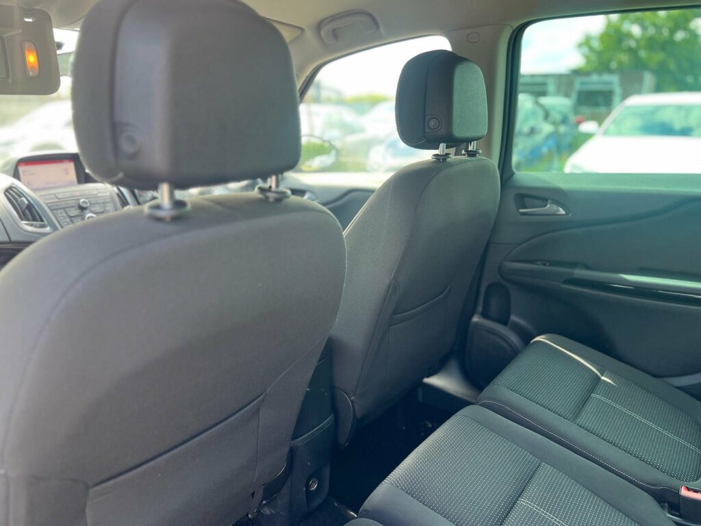Vauxhall Zafira Tourer Grey #38