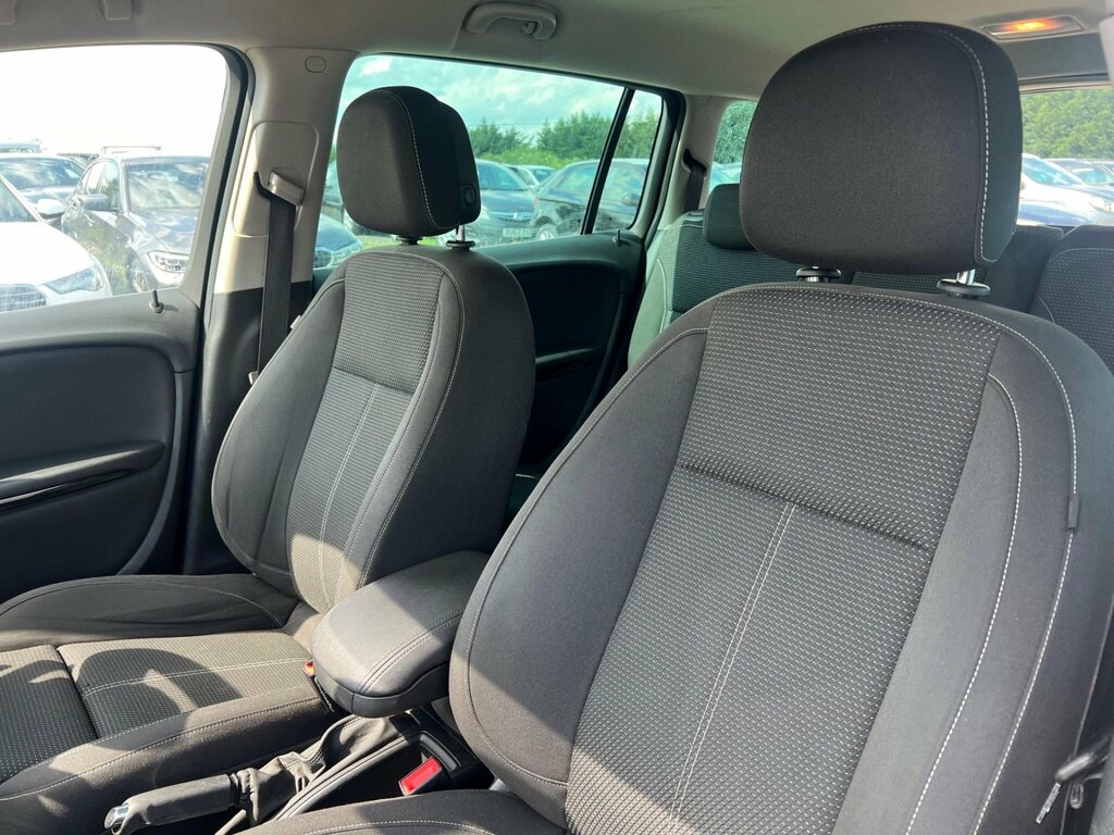 Vauxhall Zafira Tourer Grey #33