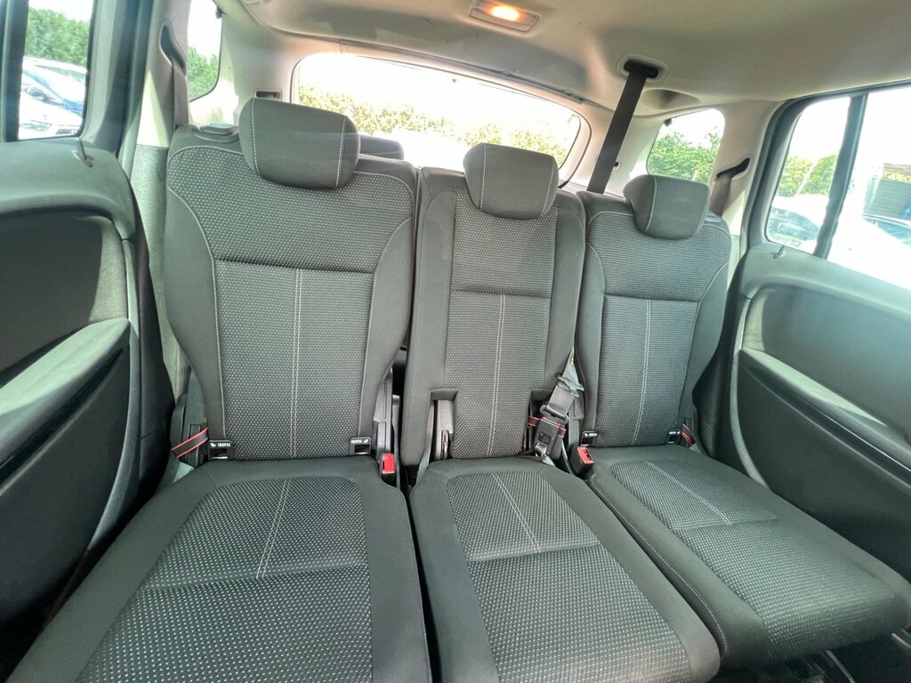 Vauxhall Zafira Tourer Grey #40