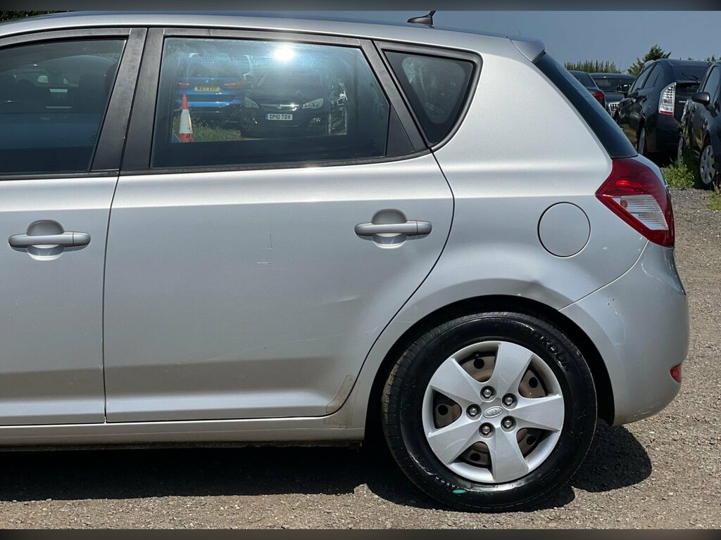 Kia Ceed 1.6 Crdi 2 Sports Wagon Euro 4 Silver #17