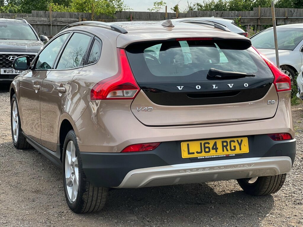 Volvo V40 Cross Country 1.6 D2 Lux Nav Hatchback Powershift White #13