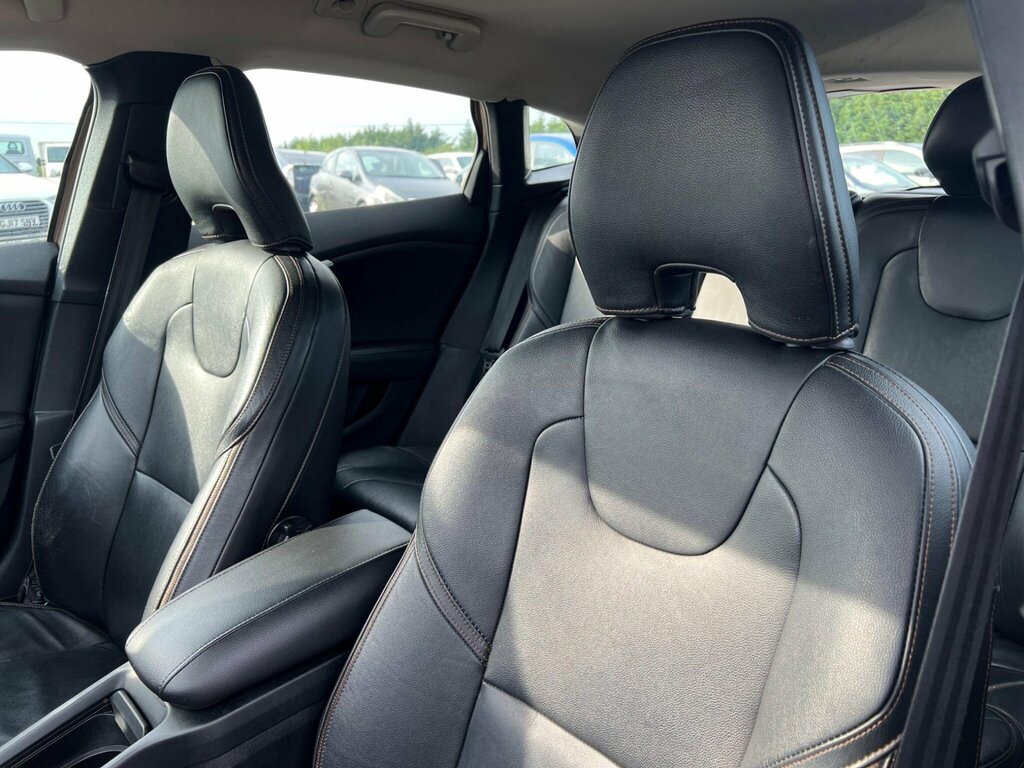 Volvo V40 Cross Country 1.6 D2 Lux Nav Hatchback Powershift White #28