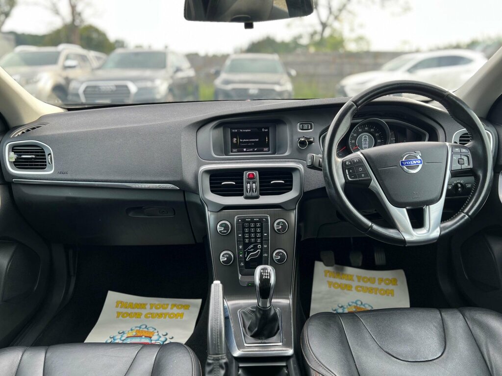 Volvo V40 Cross Country 1.6 D2 Lux Nav Hatchback Powershift White #35