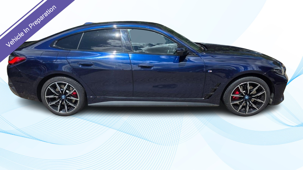 BMW i4 40 83.9Kwh M Sport Gran Blue #5