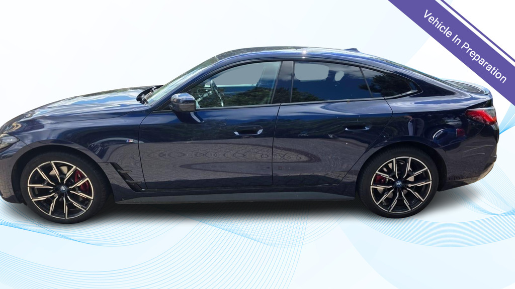 BMW i4 40 83.9Kwh M Sport Gran Blue #4