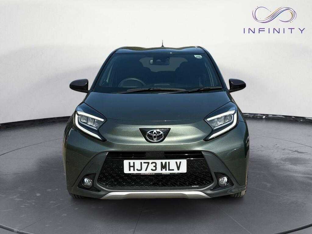 Toyota Aygo X 1.0 Vvt-i Exclusive Green #2