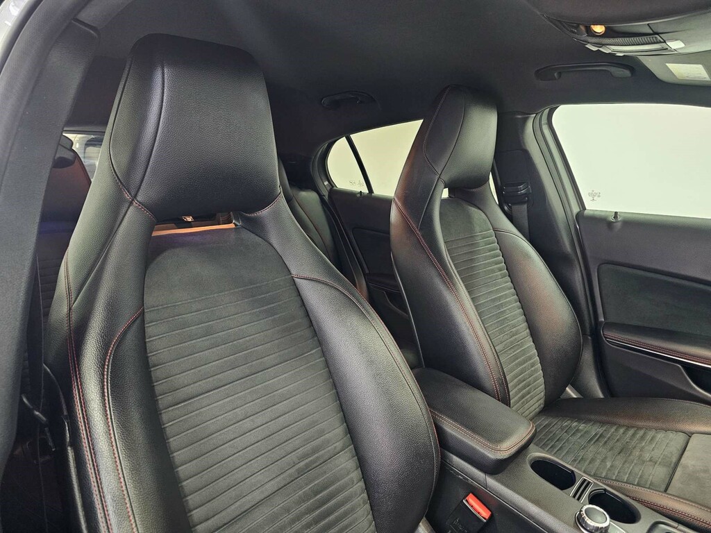 Mercedes-Benz GLA Class D 4Matic Amg Line Premium 4Wd KR16MVD #3