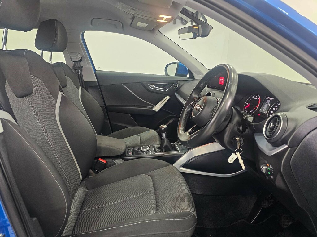 Audi Q2 Sport 30 Tfsi WM70DXS Blue #3
