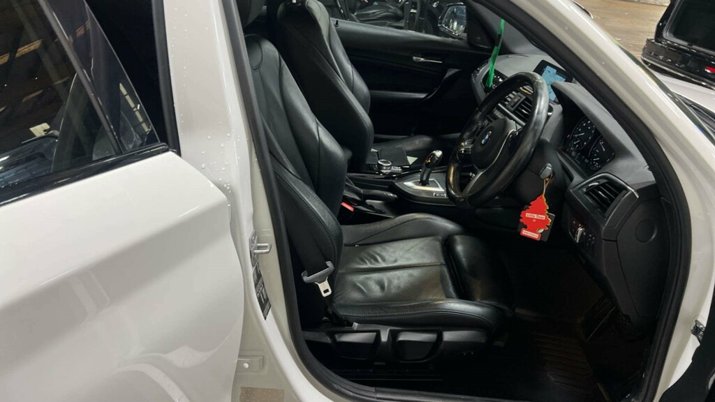 BMW 1 Series 116D Sport White #9