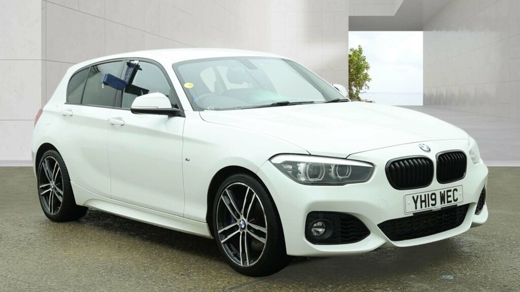 BMW 1 Series 116D Sport White #1