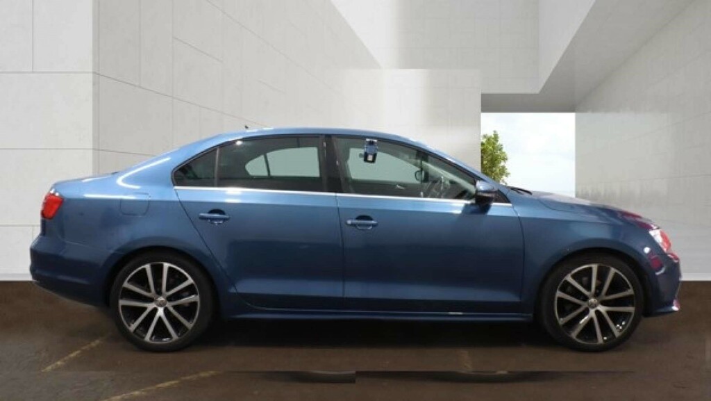 Volkswagen Jetta Gt Bluemotion Technology Tsi #5