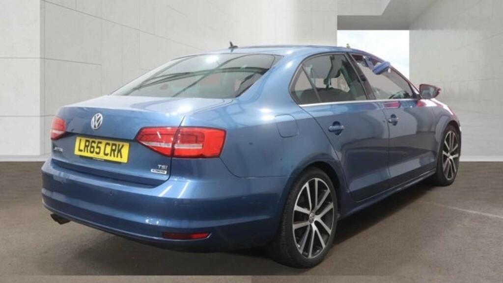 Volkswagen Jetta Gt Bluemotion Technology Tsi #4