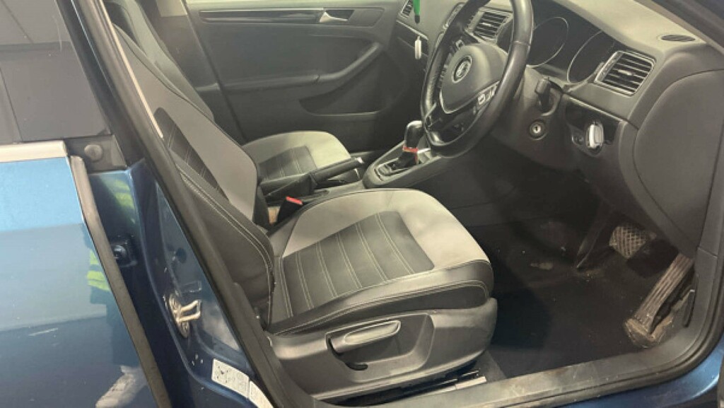 Volkswagen Jetta 2.0 Tdi Bluemotion Tech Se Ss Silver #9