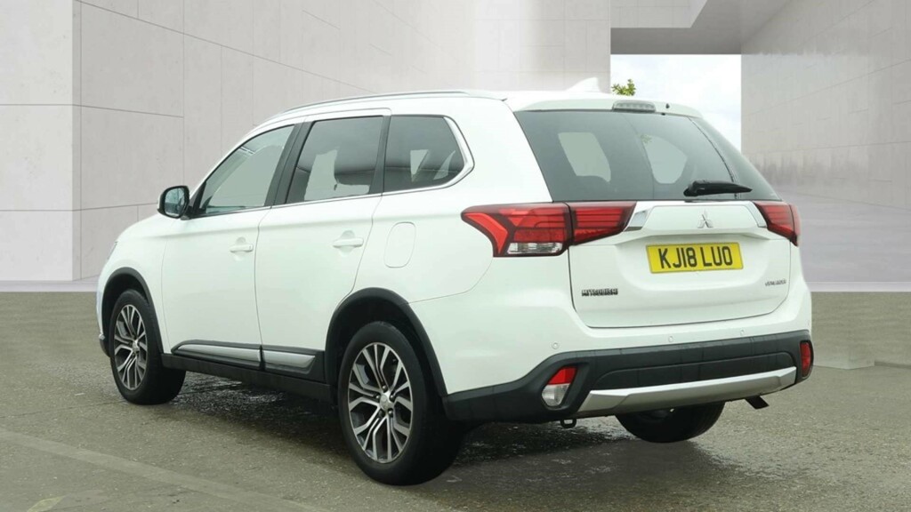Mitsubishi Outlander Di-d 3 4Wd White #3