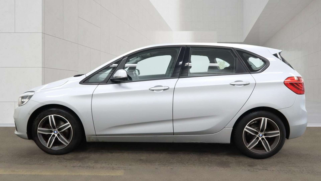 BMW 2 Series Sport #6