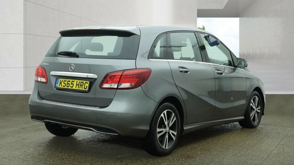 Mercedes-Benz B Class Se D #4