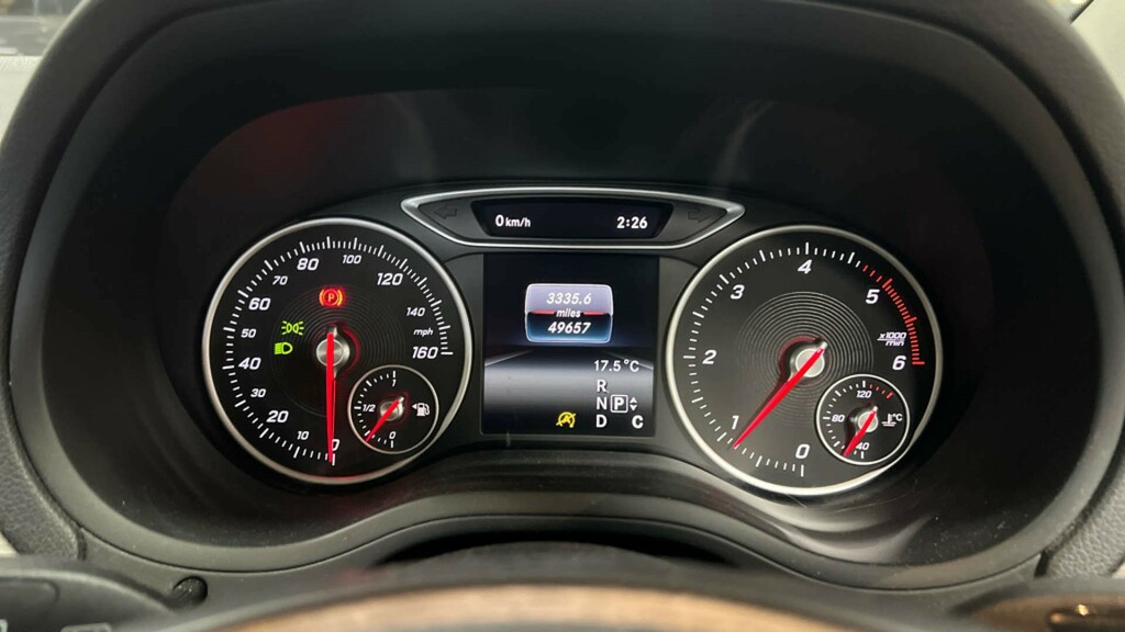 Mercedes-Benz B Class B250e Art White #10