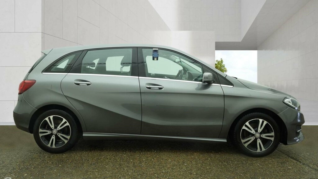 Mercedes-Benz B Class Se D #5