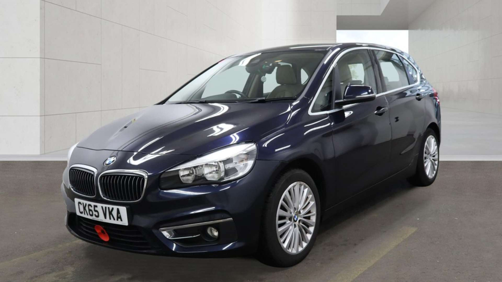 BMW 2 Series Luxury  #2