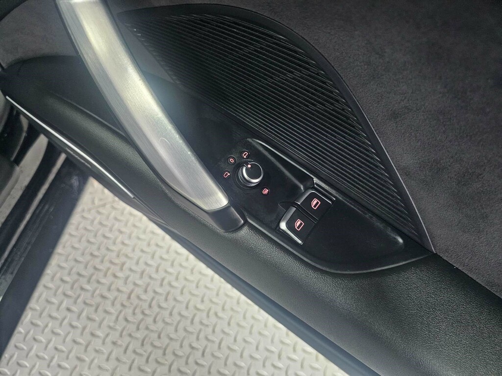 Audi TT 2.0T Fsi Quattro S Line S Tronic Red #24