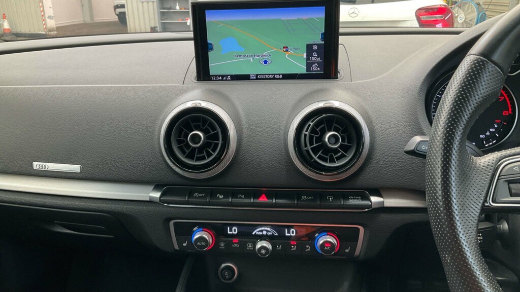 Audi A3 Sport 1.5 Tfsi 150 Ps S Tronic  #11