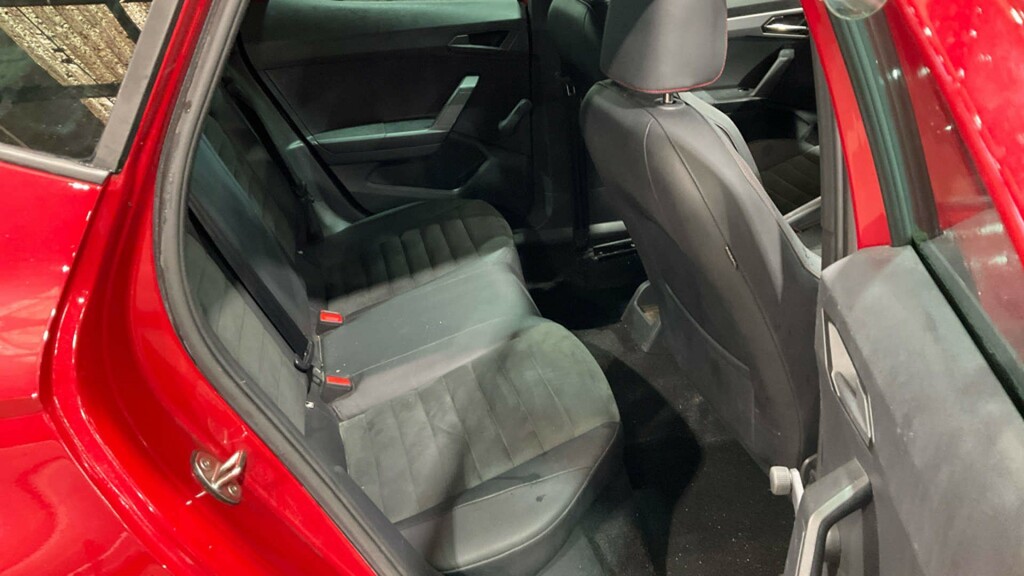 Seat Ibiza 1.0 Tsi 95 Fr Ez Red #8