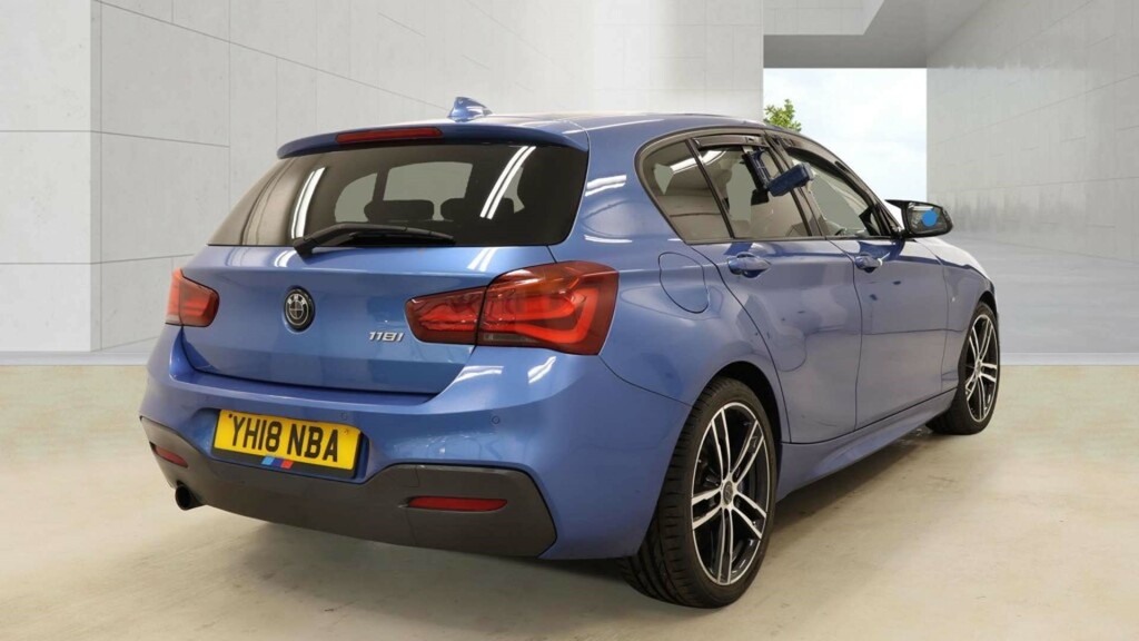 BMW 1 Series 118I M Sport Shadow Edition Blue #4