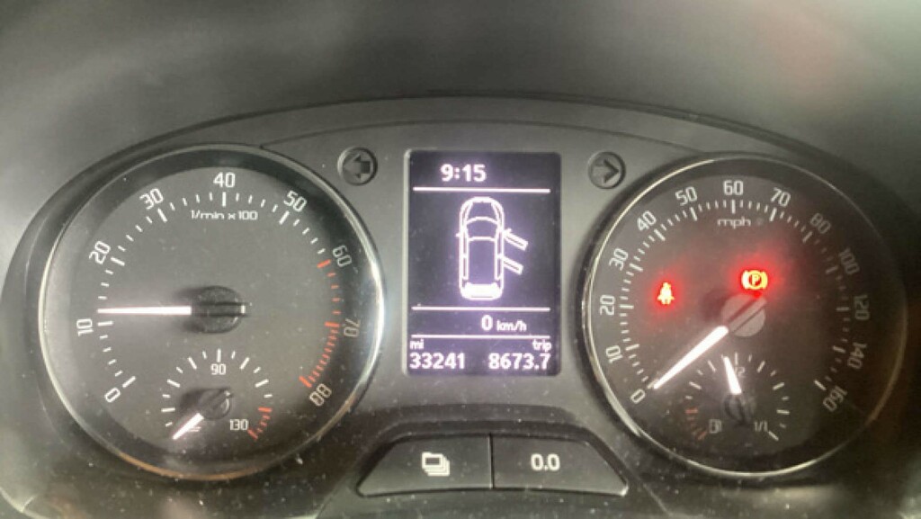 Skoda Fabia 1.2L Elegance Silver #10